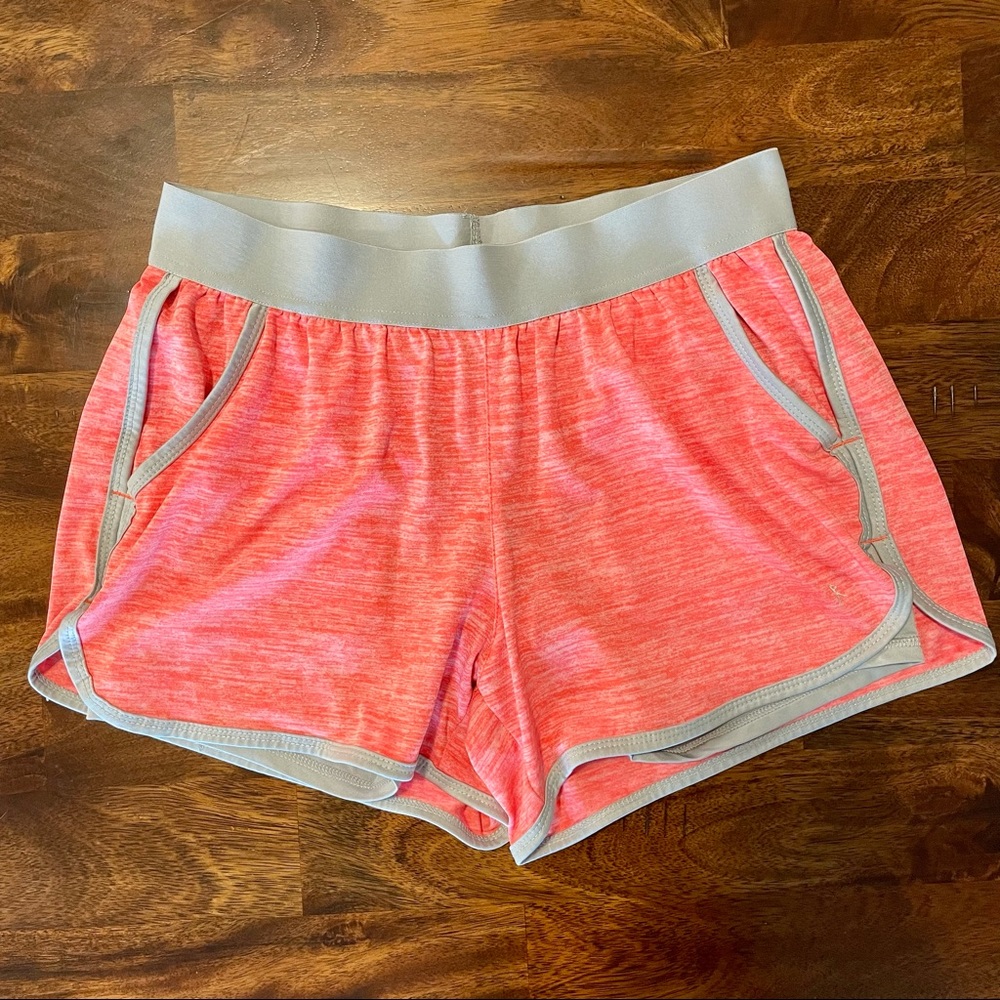 ✅3/$15 Danskin Now Semi-Fitted Athletic Shorts Size Small